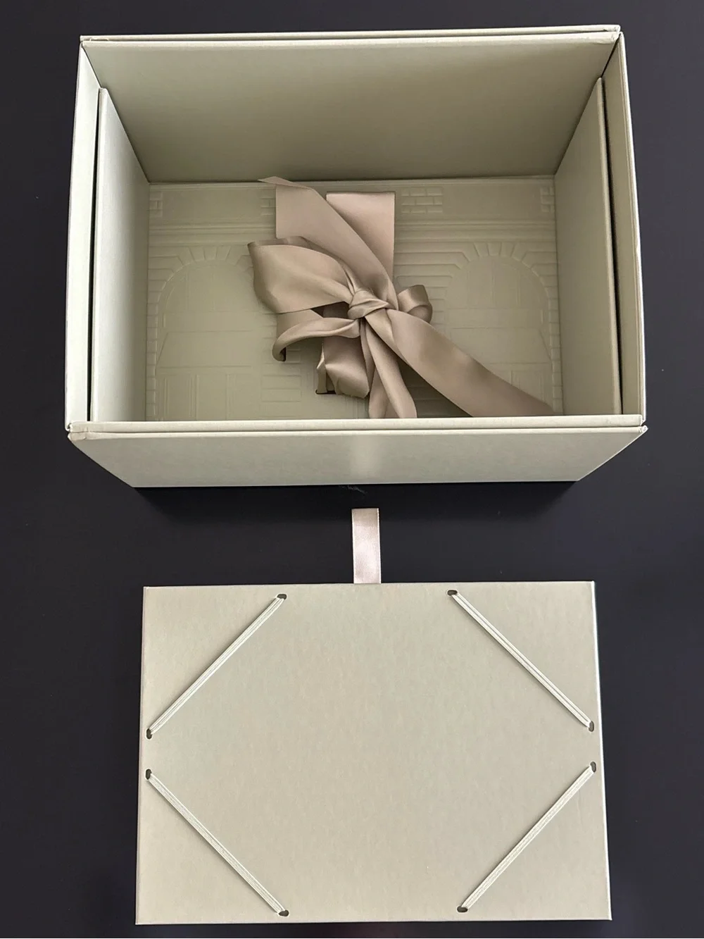 Van Cleef & Arpels Light Green Storage Box